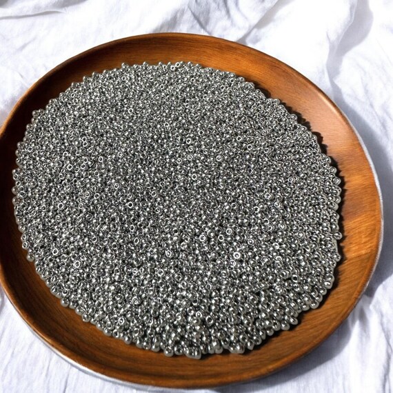 Miyuki 11/0 Seed Beads | Palladium Plated Silver, 2mm