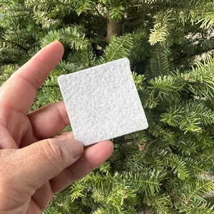 16 Pellon 926 Extra Firm Stabilizer Squares 2&quot;x2&quot;