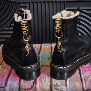 Golden Wolf Fang Boot Charm Wolf Tooth Boot Charm Doc Martens Shoe Accessory Gold Pendant DM Charm Zipper Puller Bag Accessory easter