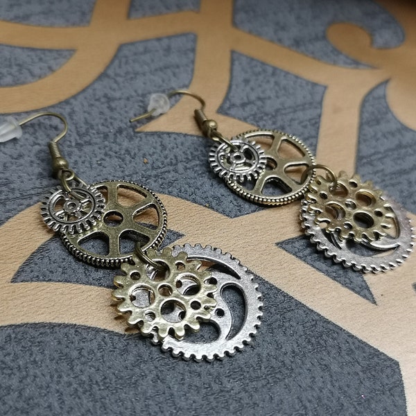 Steampunk Earrings, Bronze and antique silver, Gears and Cogs Earrings, alternative indie jewelry