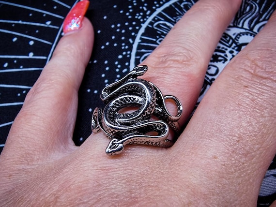 Tate Langdon Ring Silver Twisted Snake Ring Gothic Jewellery Unisex Ring Medusa Jewellery Natural Born Killer Ring Gothic Gift Idea Goth