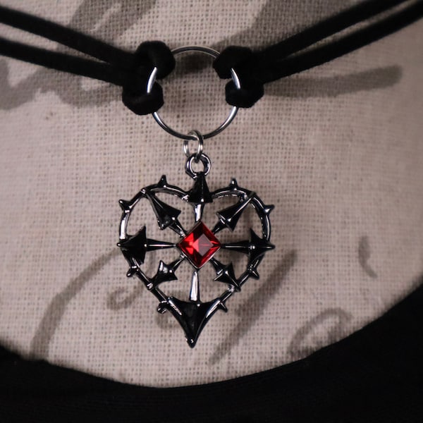 Gotisches Herz-O-Ring-Halsband/Halskette, zweisträngiges Halsband, dunkelroter Herzanhänger