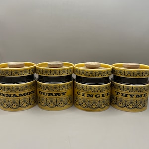 Hornsea Scrolls 909 Spice Jars with Wooden Lids x 4