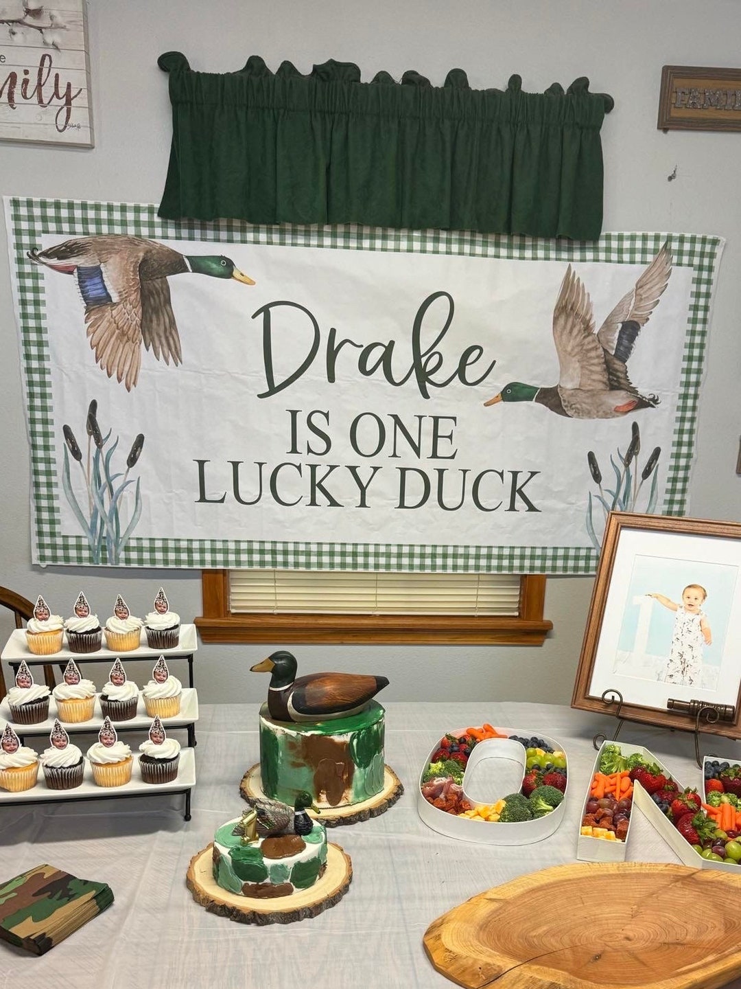 One Lucky Duck Birthday Decorations Banner Mallard Duck Baby Shower  Decorations Duck Hunting First Birthday Decorations For Boys Girls Duck 1st  Birthday Baby Shower Gender Reveal Party Supplies Duck Call Party Favors, image size:1080x1440