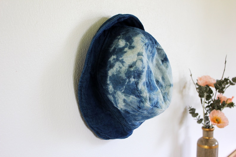 Japanese Shibori Hat I Natural Plant Hand Dyed hat Indigo Bucket hat Hand Dyed Textile Blue Fashion 100%cotton Top white