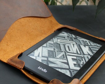 Kindle Paperwhite 2024 leather case signature edition 6.8 Personalized Rust brown Kindle cover Ereader case Ebook cover