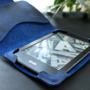 Custodia in pelle per Kindle Paperwhite 11a e 12a generazione 2024 Custodia personalizzata in blu elettrico Zaffiro per Kindle Ereader Porta ebook