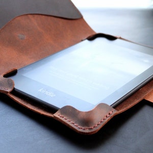 Kindle Paperwhite leather case 12 gen 2024 7&quot; inches Personalized handmade Kindle cover Ereader case Ebook cover Coffee brown