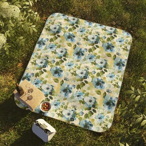 Floral Picnic Blanket, Waterproof Blanket, Foldable Beach Mat, Camping Rug, Outdoor Blanket, Gift for Her, Gift for Him (134)