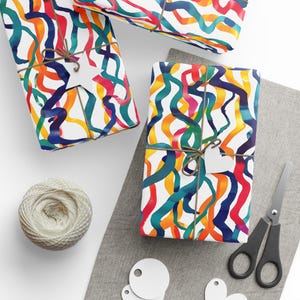 Carta da regalo con motivo a onde arcobaleno, carta da regalo vivace per compleanni, festività, occasioni speciali, design colorato