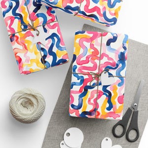 Carta da regalo astratta vibrante, carta da regalo colorata per compleanni e occasioni speciali, carta da regalo artistica moderna