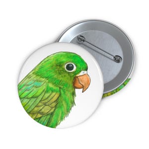 Green Parrot Button Pin, Bird Lover Gift, Colorful Parrot Art Badge, Cute Animal Accessory, Collectible Bird Pinback, Fun Parrot Gift Idea