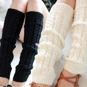 CROCHET PATTERN - Ribbed Stirrup Legwarmer Crochet Pattern - Dance  legwarmers - skating legwarmers - boot socks - DIY project