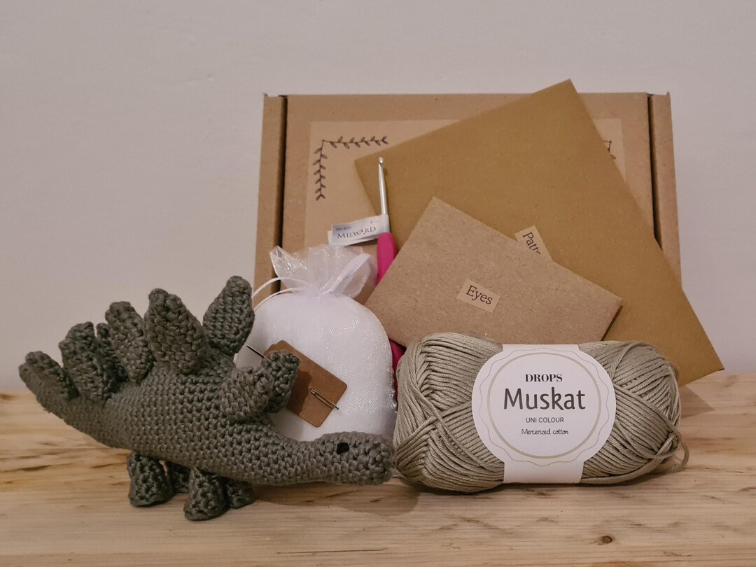 NKTDWO Beginner Stegosaurus Crochet Kit, DIY Botswana