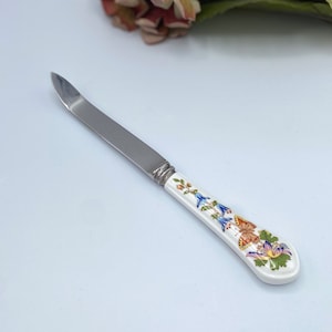 Vintage Aynsley Cottage Garden Grapefruit Knife: Fine Bone China, England