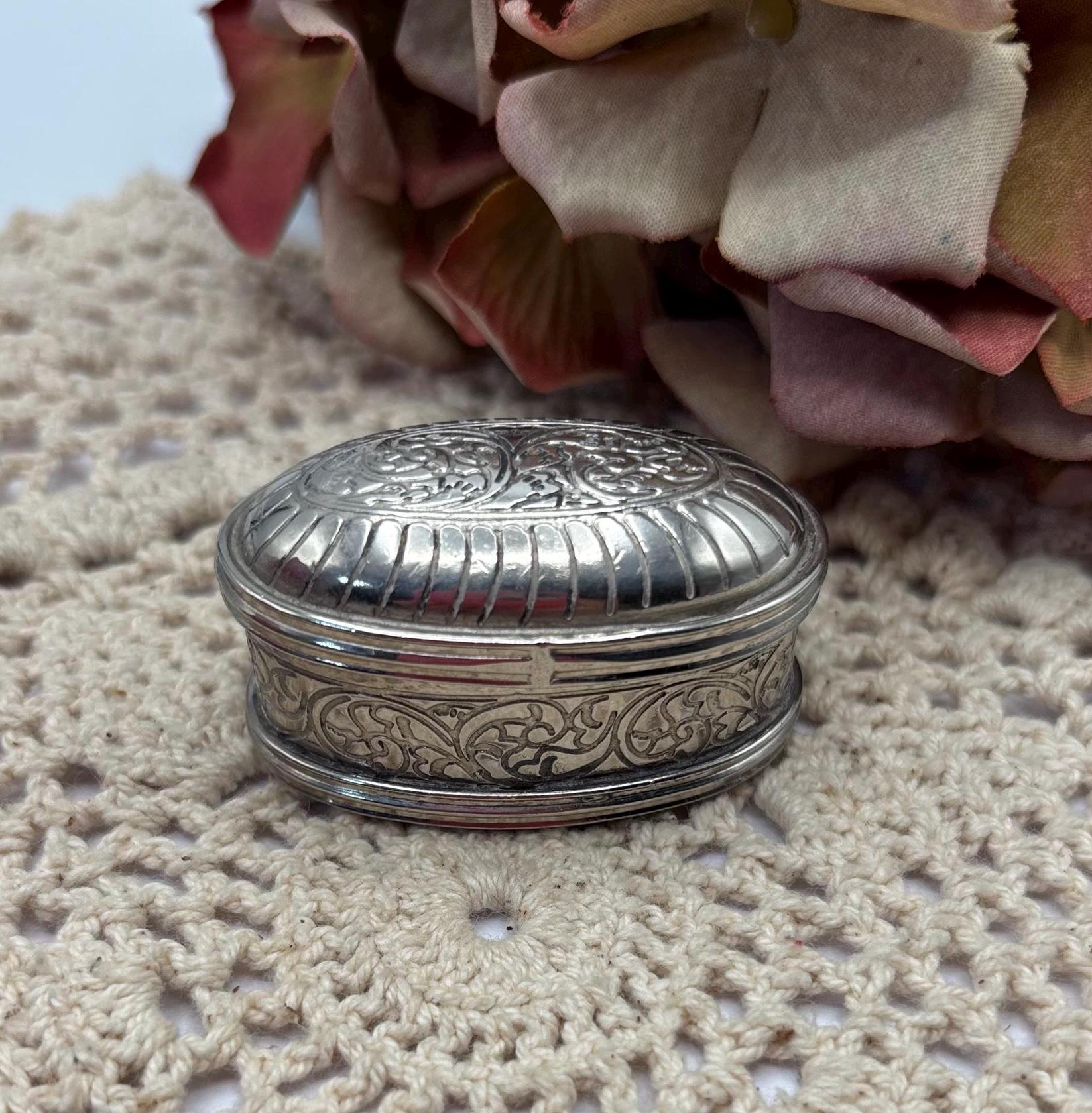 Vintage Silver-plated Oval Pill Box – Ornate Scrollwork & Ribbed