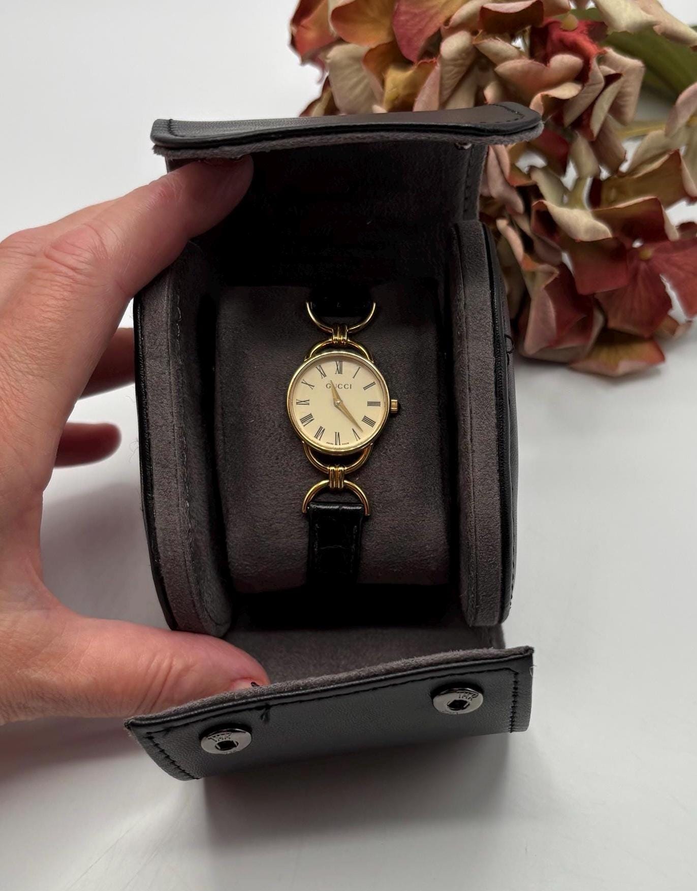 Vintage 1980s 1990s GUCCI 6000L Gold Plated Quartz Watch Black