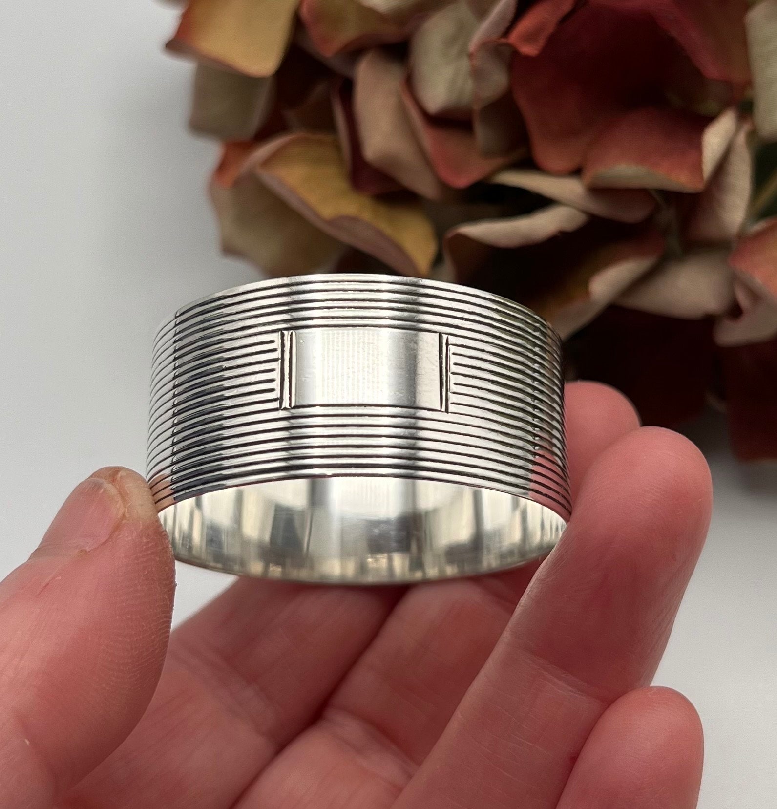 ヴィンテージ スターリングシルバー ナプキンリング：イギリス