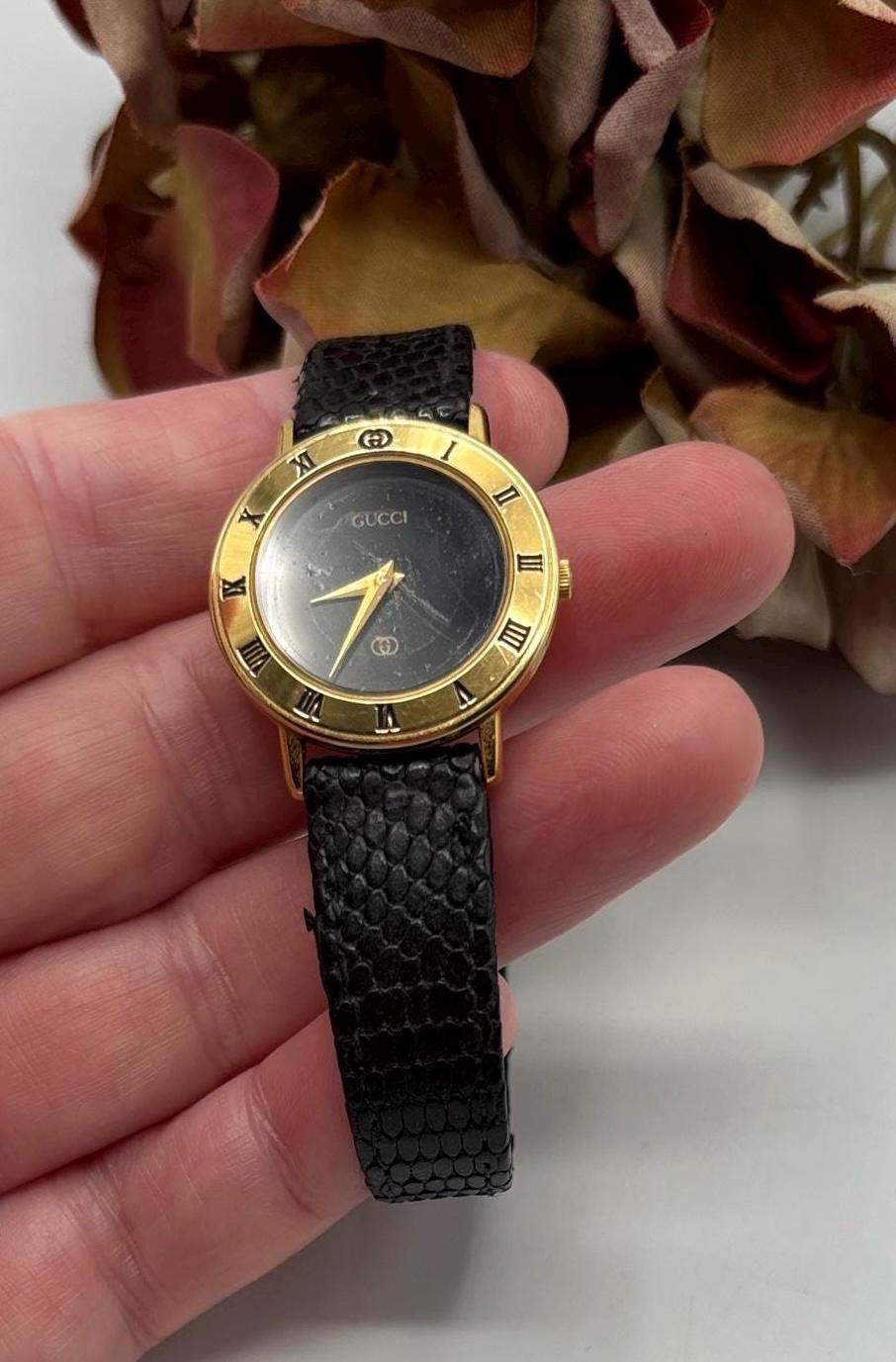 Vintage Original 3000 Series Collectible Gucci Designer  display picture 3