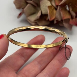 Vintage Rolled Gold Bangle | Faceted Diamond-Cut Design | Safety Chain | Timeless Mid-Century Style *Ref 44