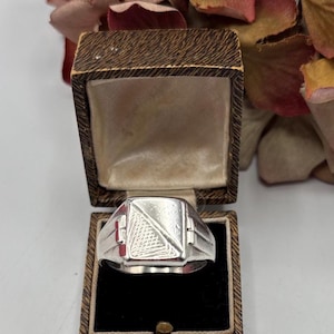 Vintage Solid Silver Men&#39;s Signet Ring: Chunky Rectangular Face, US Size 13