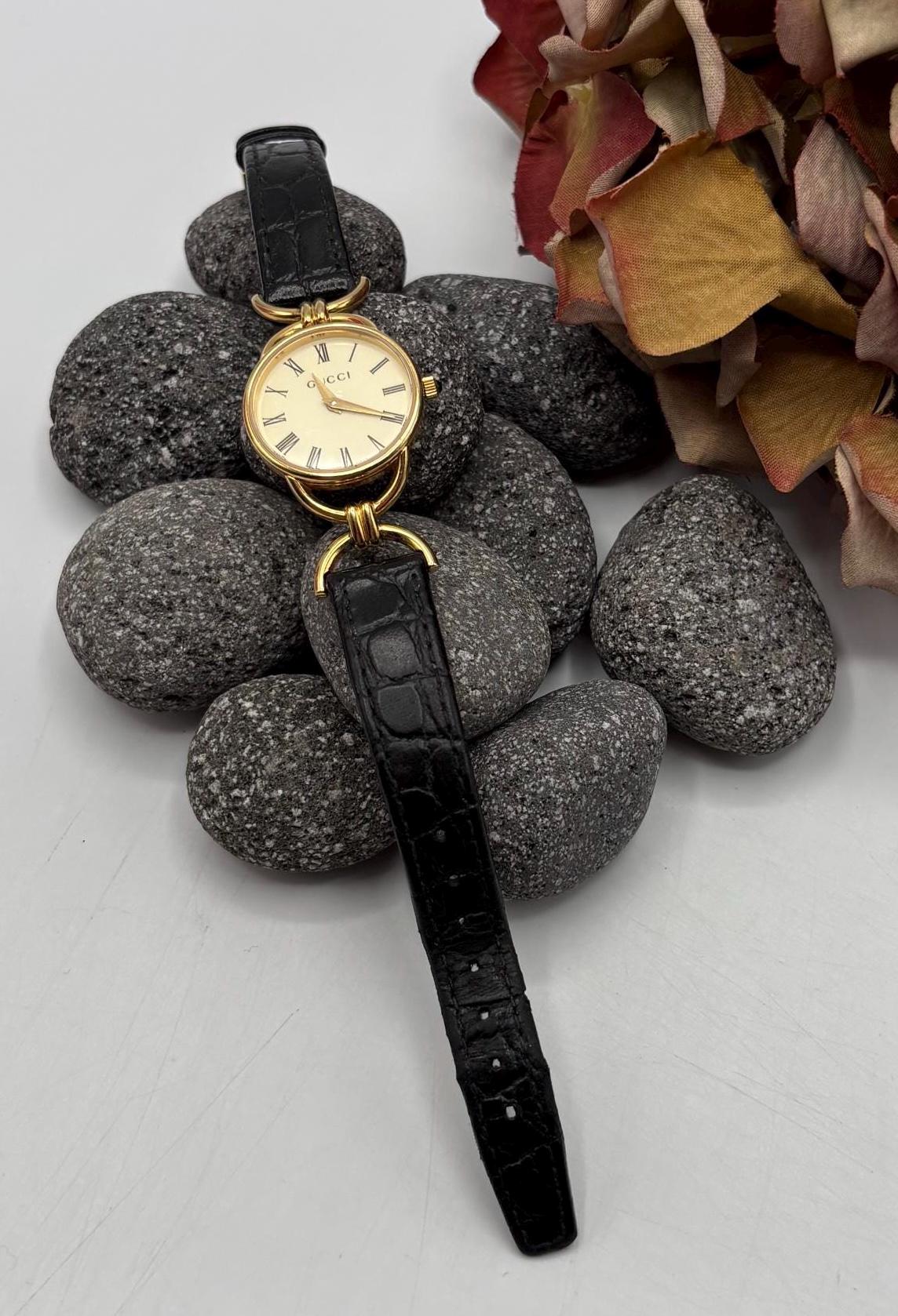 Vintage 1980s 1990s GUCCI 6000L Gold Plated Quartz Watch Black
