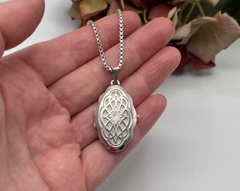 Vintage CELTIC KNOT Silver Locket and Chain - Sterling Silver  - Celtic Raised Foliate Cross Design - Locket Old - Vintage Jewellery