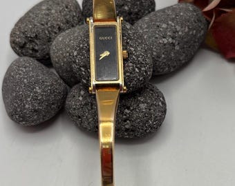 Stunning Women's Vintage GUCCI 1500L Bangle Watch – Original