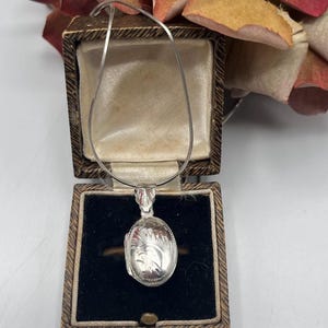 Vintage Sterling Silver Locket Necklace: Etched Foliate Design Keepsake