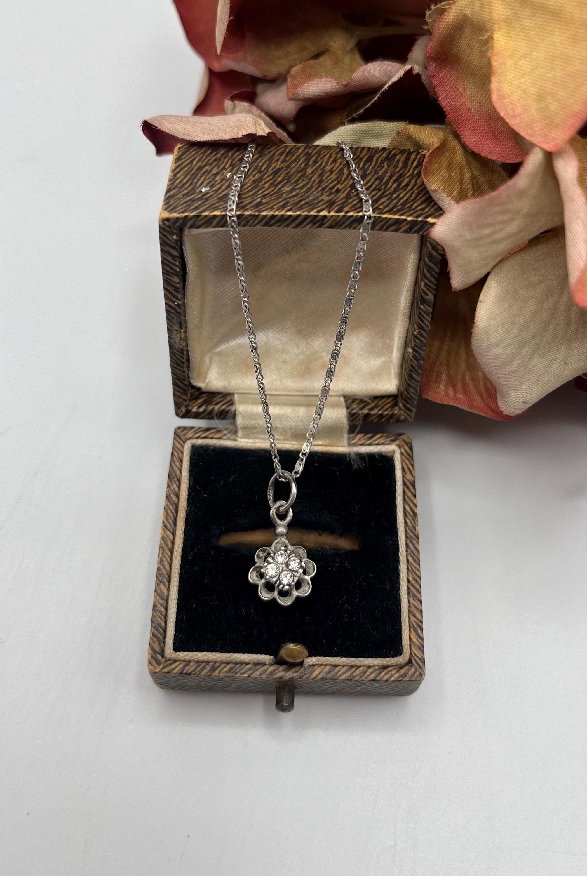 Vintage Sterling Silver Flower Pendant Necklace: Clear Stone