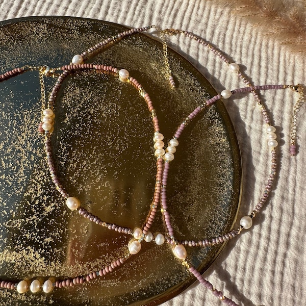 Handgemachte Perlenkette mit tschechischen Glasperlen, 24K vergoldeten Perlen – filigrane Halskette – Boho