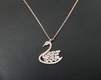 Collana in argento cigno, ciondolo cigno in pietra baguette, ciondolo cigno minimale ed elegante, collana di animali, collana in argento 925K, regalo per la festa della mamma