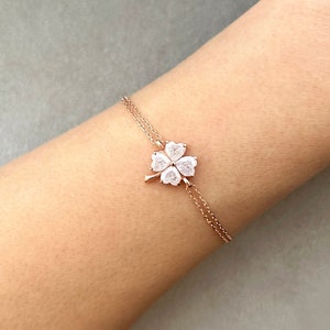 Frosted Clover 925 Sterling Silver Bracelet: Lucky Leaf Bangle