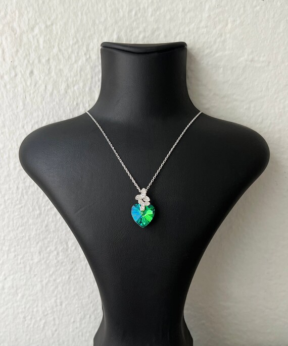 Flower Necklace Made with Swarovski(R) Crystals in Sterling Silver Blue Green Flower Necklace Made with Swarovski(R) Crystals in Sterling Silver Blue Green