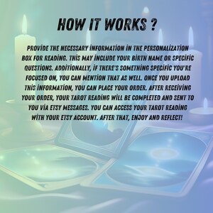 Puede incluir: Primer plano de cartas de tarot con fondo azul y velas. El texto "HOW IT WORKS?" est&aacute; en la parte superior de la imagen. El texto de abajo explica c&oacute;mo pedir una lectura de tarot.