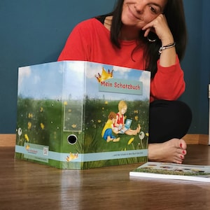 10 x Min skattbok, den speciella portfoliomappen med spegeln och kronan för förskoleklass, inklusive 60 temamallar