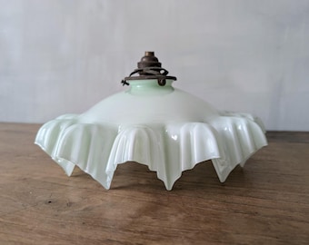 Abajur de teto dobrável vintage francês em vidro pastel verde leitoso, abajur suspenso em opalina plissada