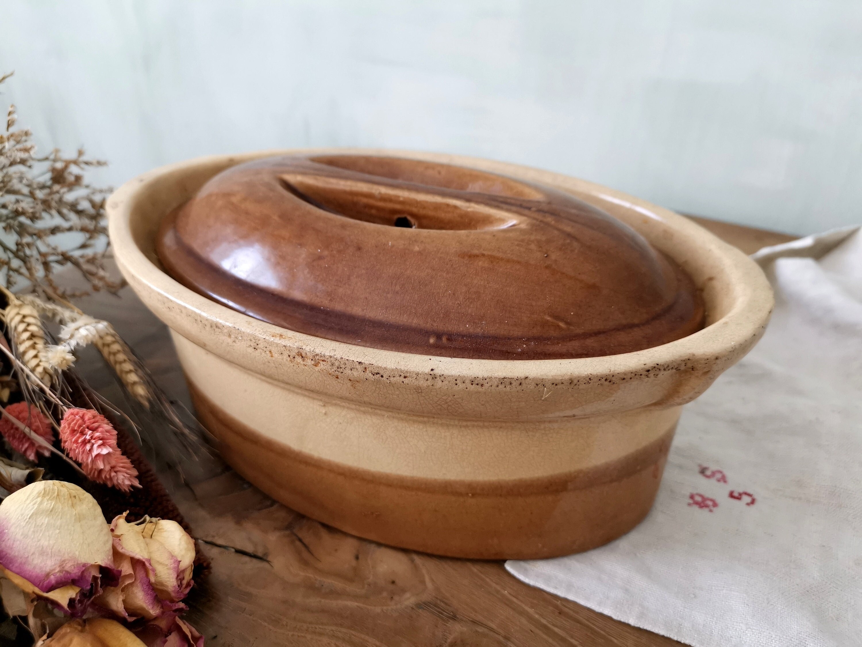 terrine vintage en céramique, estampée la bourguignonne, grès émaillé beige marron