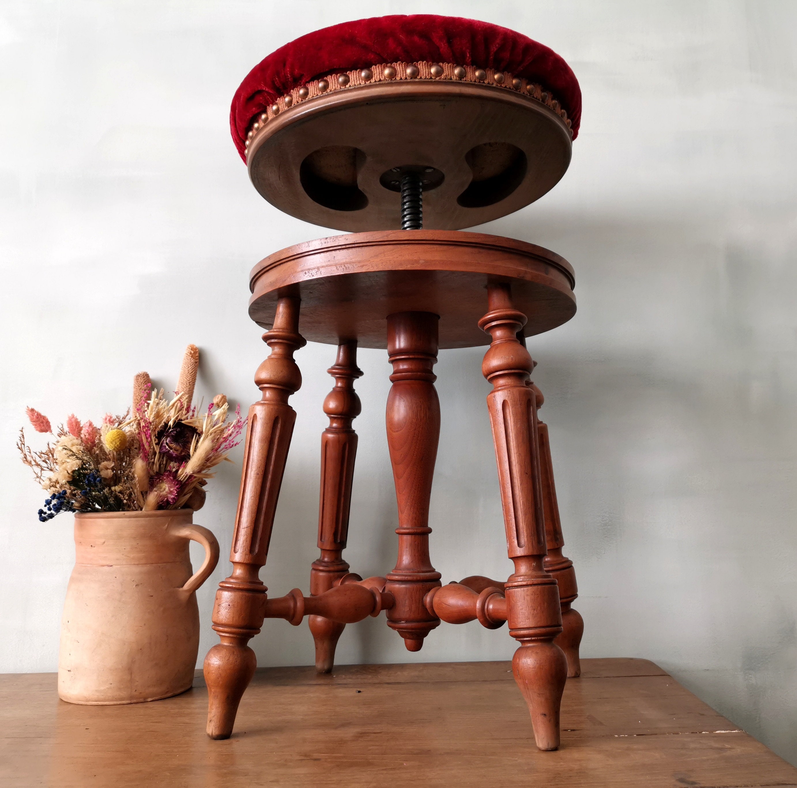 【9月末まで引越しのため】アンティークスツール　ピアノスツールチェア ナポレオン 9月中引越しのため】アンティークスツール ピアノスツール椅子