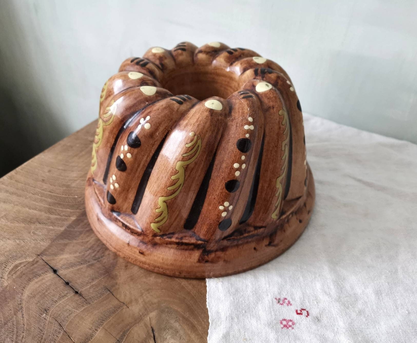 French Ceramic Bundt Cake Mould/ Savarin, Gugelhupf or Brioche Basin,  Vintage Cake Pan 
