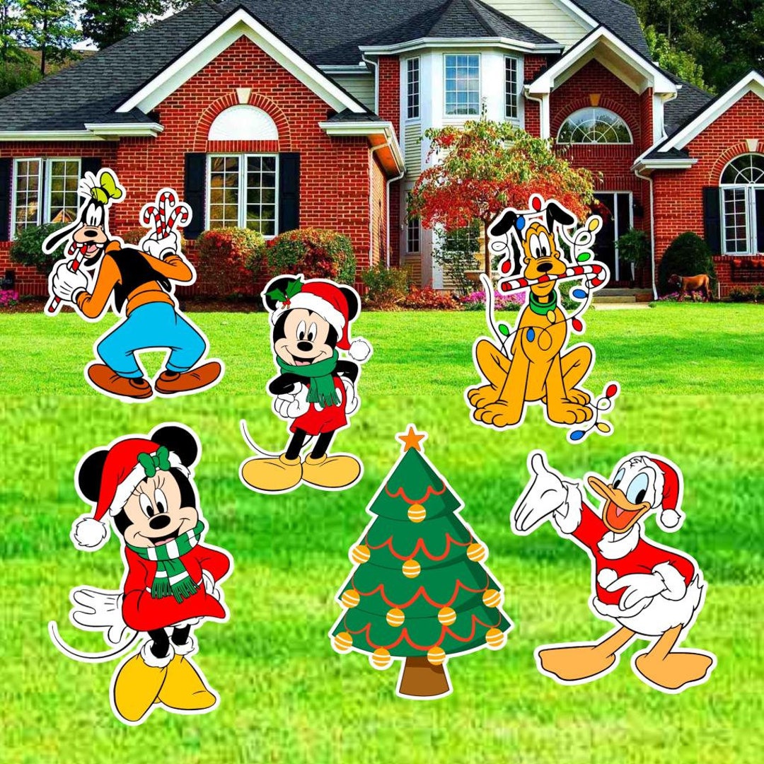 Merry Christmas Yard Art / Mickey Merry Christmas Garden Decor