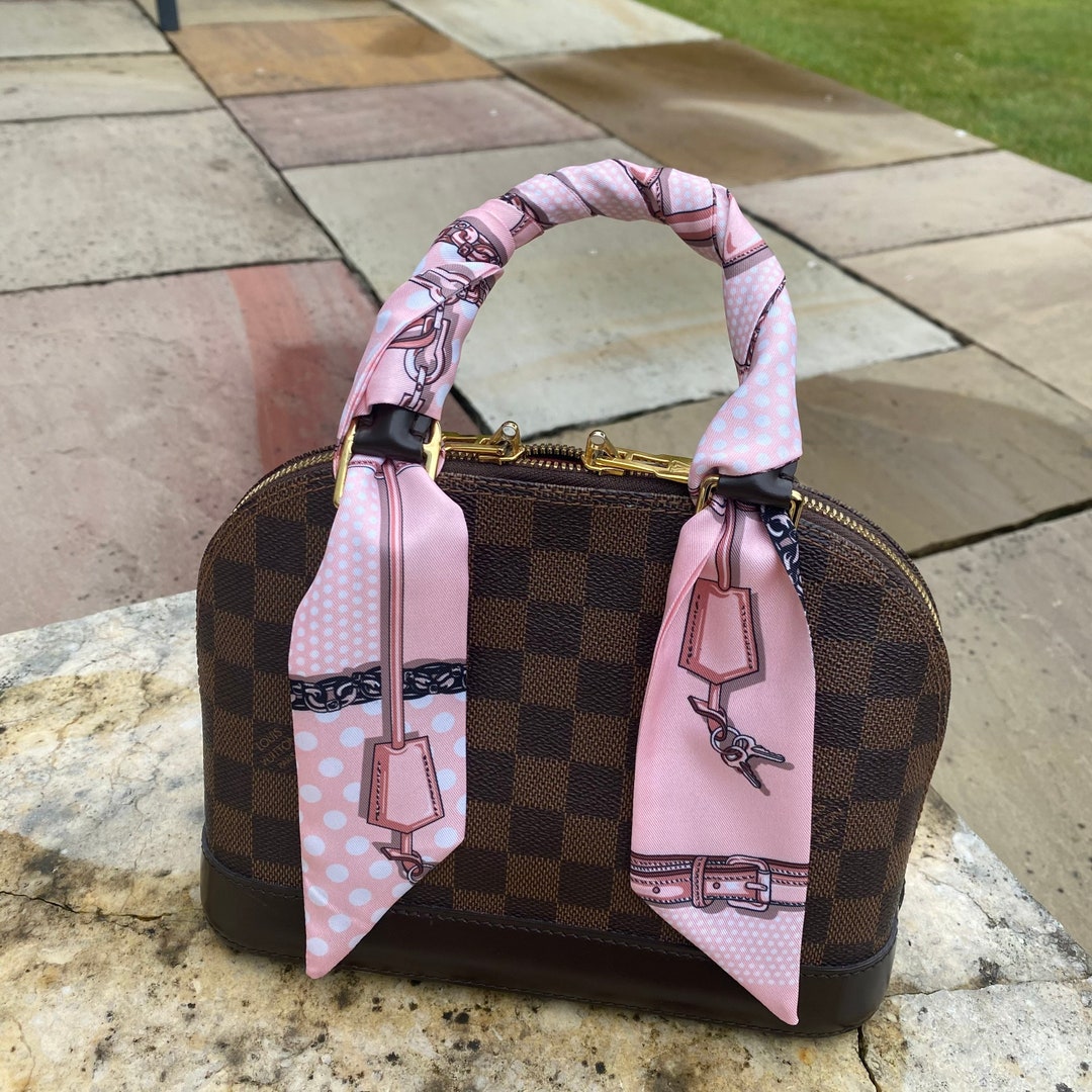 ★DAKS★ Pink Chain Print Bandeau Scarf Pink Chain Print Bandeau Silk Style Scarf for Handbags