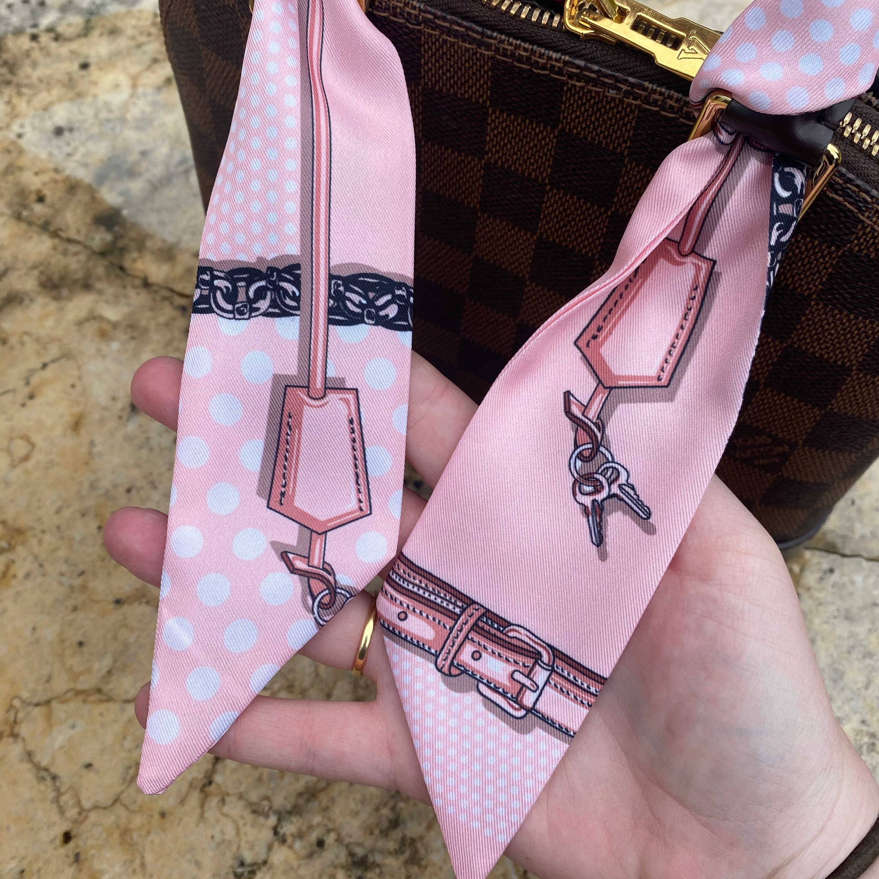 ★DAKS★ Pink Chain Print Bandeau Scarf Pink Chain Print Bandeau Silk Style Scarf for Handbags