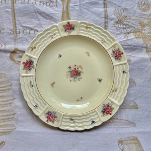 Limoges France A.Lanternier & C, soup bowl/round dish/serving bowl/floral plate 23.5cm, vintage antique French porcelain