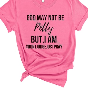 God is misschien niet kleinzielig, maar ik ben SVG &Png, kleine SVG, ik ben kleine God is niet SVG, ik ben kleine SVG kleine sfeer SVG, christelijke SVG, verklaring SVG, humor SVG