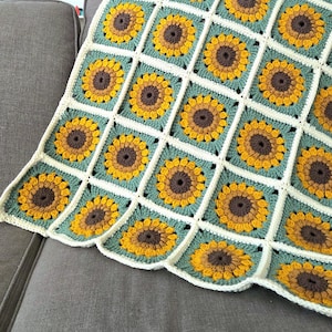 Sunflower Granny Square Crochet Throw Pattern