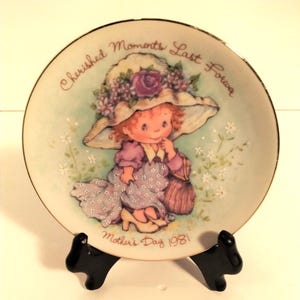 Vintage Avon Mother's Day Small Plate 1981 'Cherished Moments Lasts Forever'