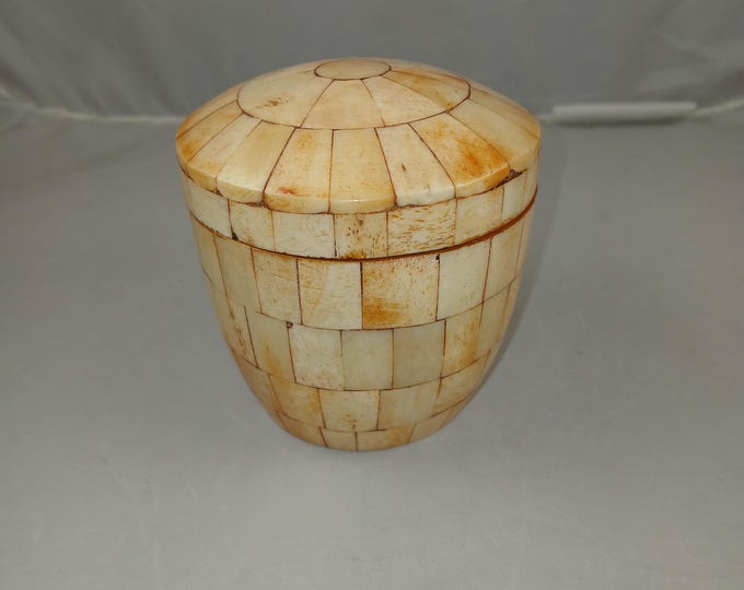 Wooden Container With Geometric Pattern - Etsy