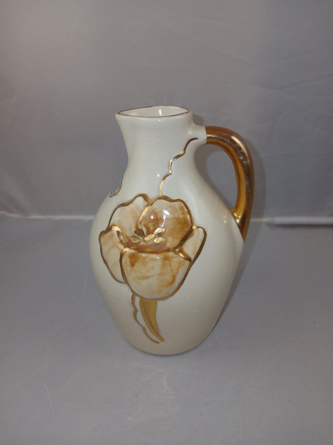 Vintage Hand Painted Bud Vase -- 22K Gold Trim - Etsy