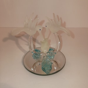Vintage Beautiful Glass Sculpture Birds And Flowers